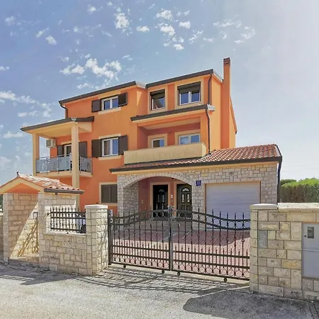 Apartments Kaja By Rent Istria Kastel Exterior photo