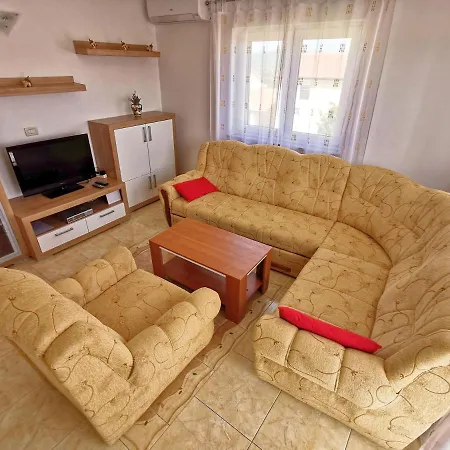 Apartments Kaja By Rent Istria Kastel Exterior photo
