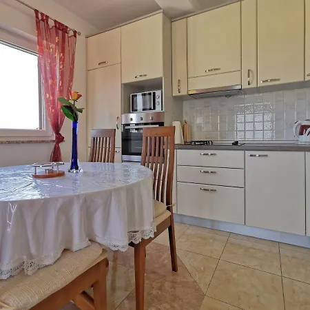 Apartments Kaja By Rent Istria Kastel Exterior photo