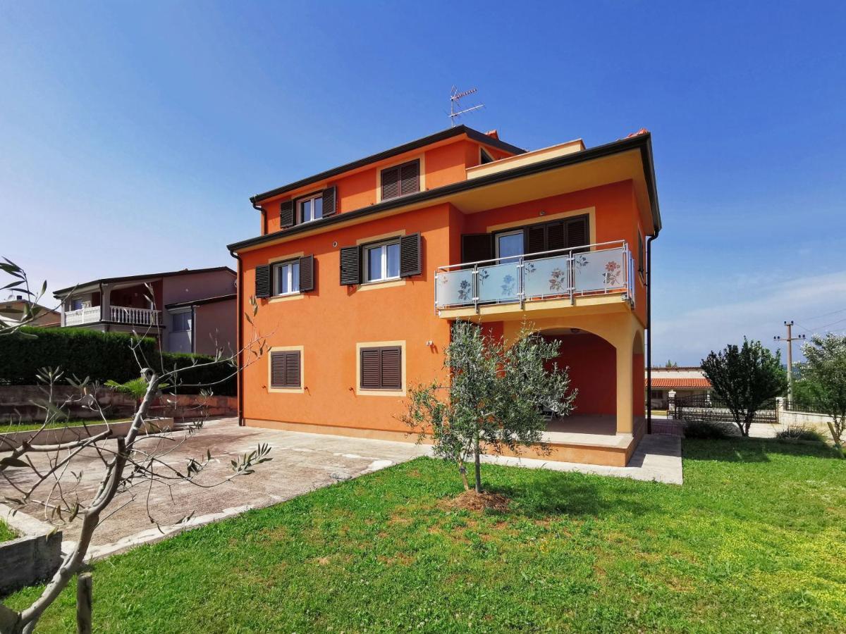 Apartment Kaja By Rent Istria Kastel