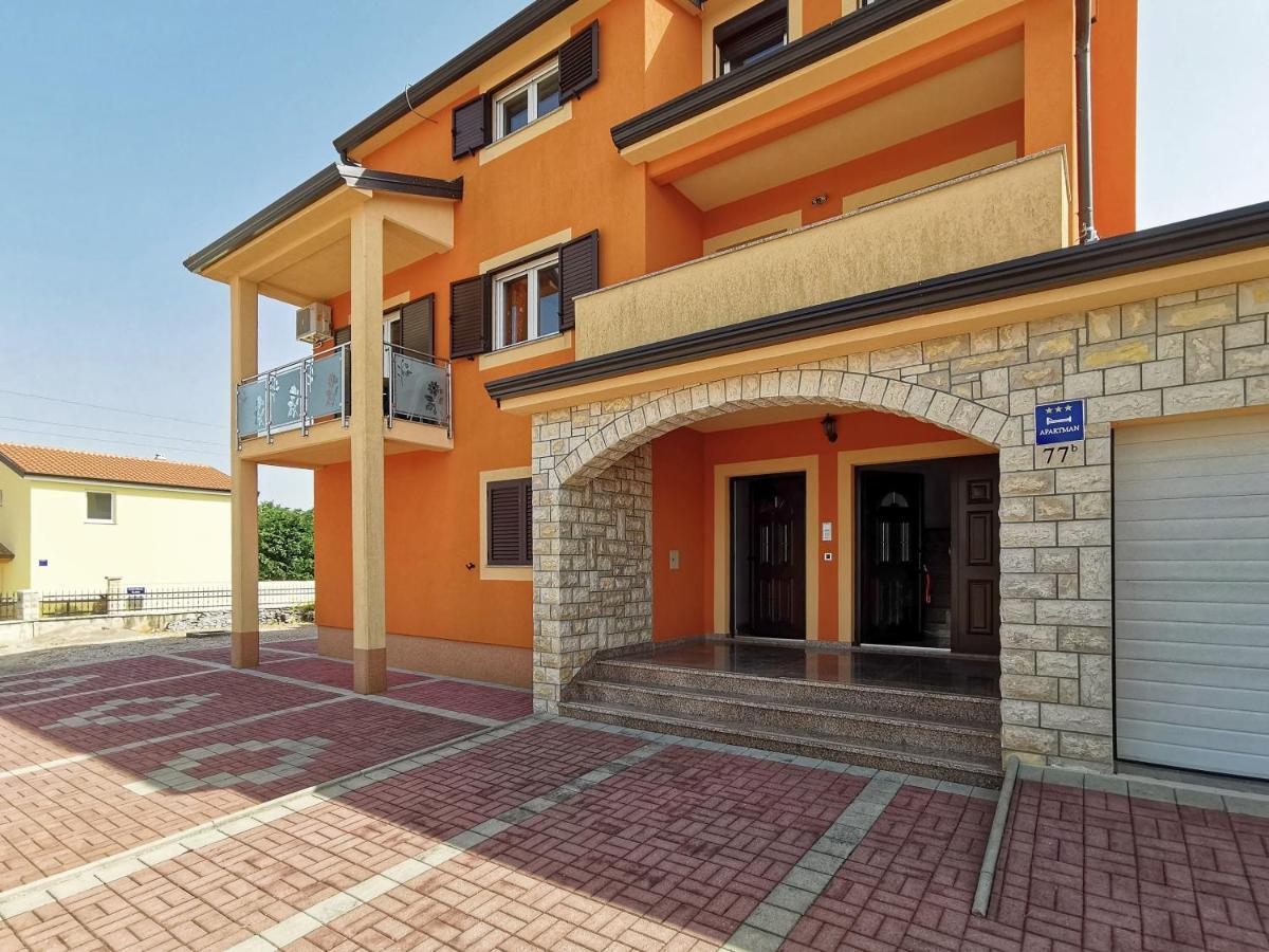Apartment Kaja By Rent Istria Kastel