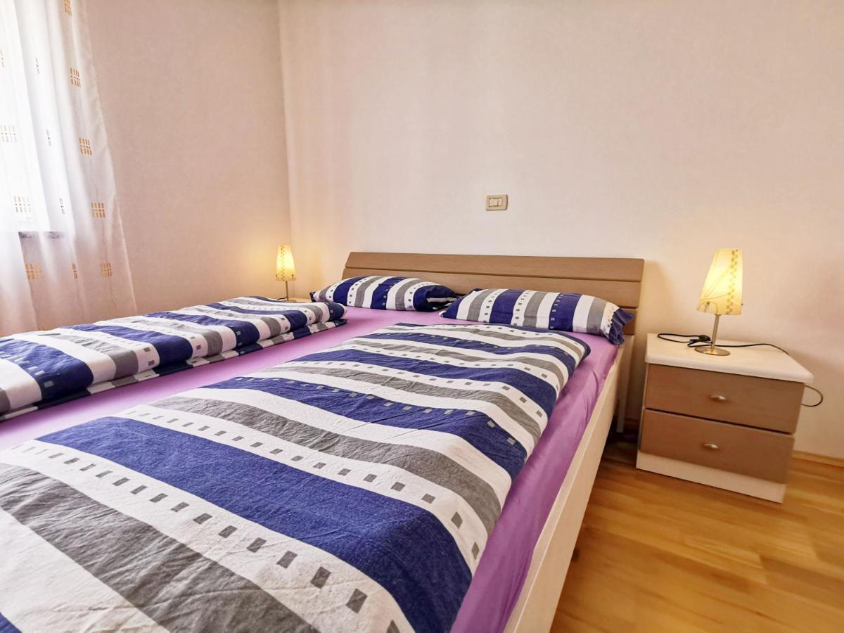 Apartment Kaja By Rent Istria *